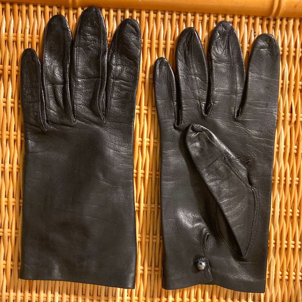 Black leather gloves